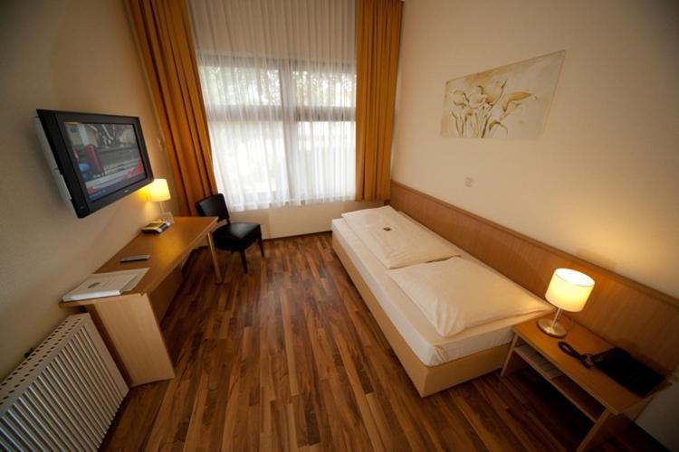 Hotel Zur Rebe Hochheim am Main Rom bilde